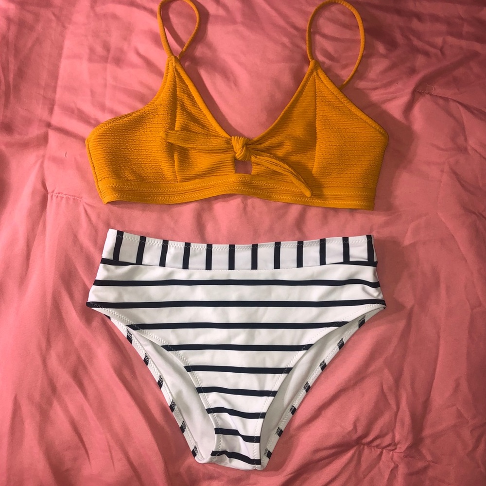 Bathing suit